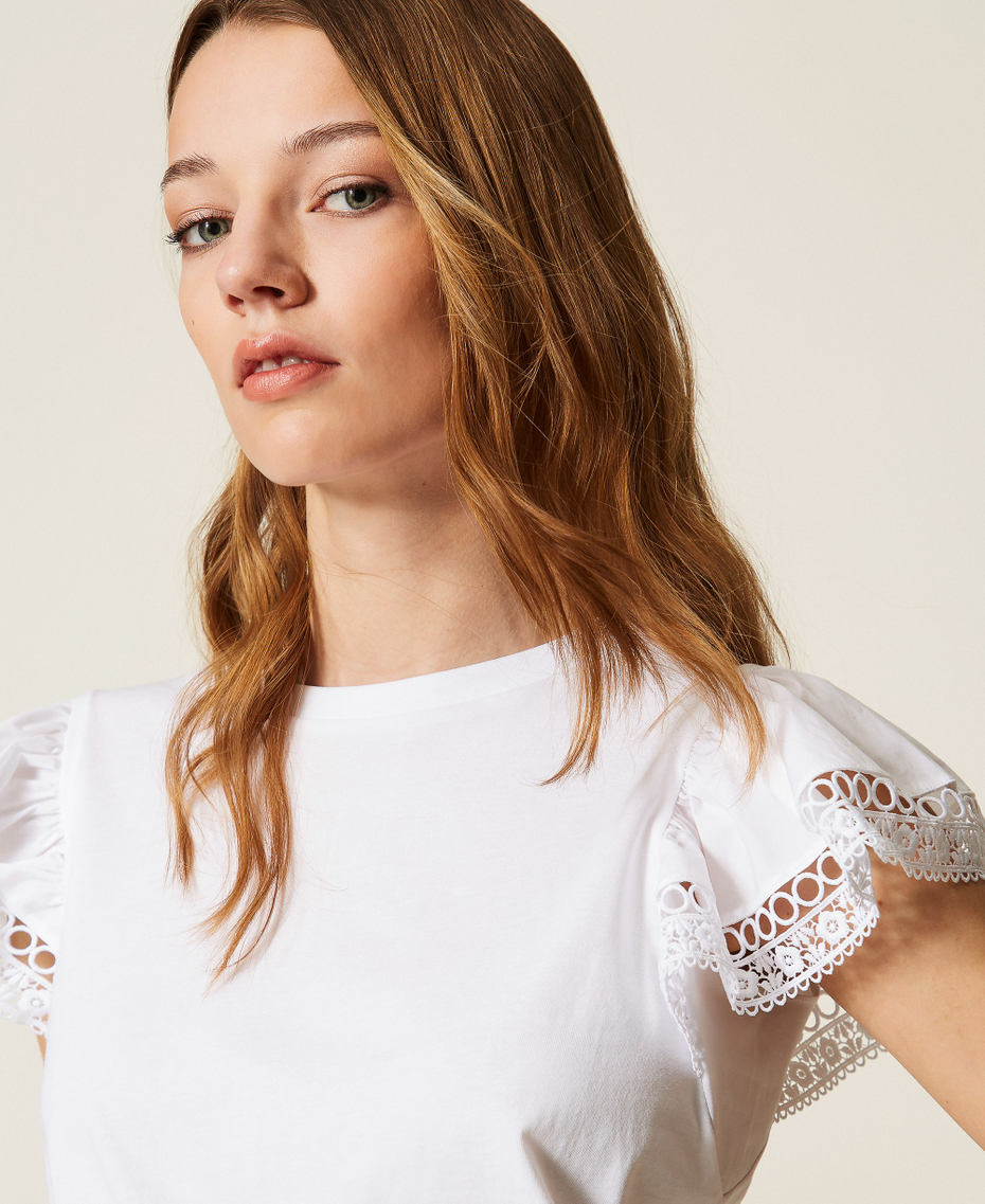 T-shirt regular con pizzo Bianco Donna 261TT2064_00001_PD