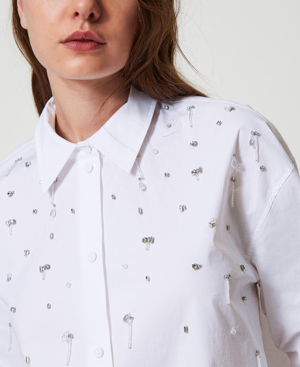 Shirt with hand embroidery "Papers" White Woman 251AP2291_00840_03