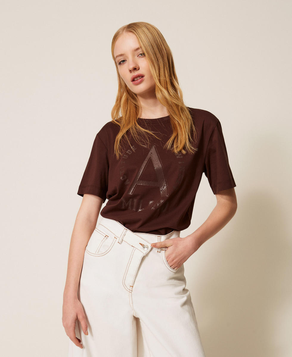 T-shirt with laminated logo print Chocolate Lab Woman 261AP2163_10780_01