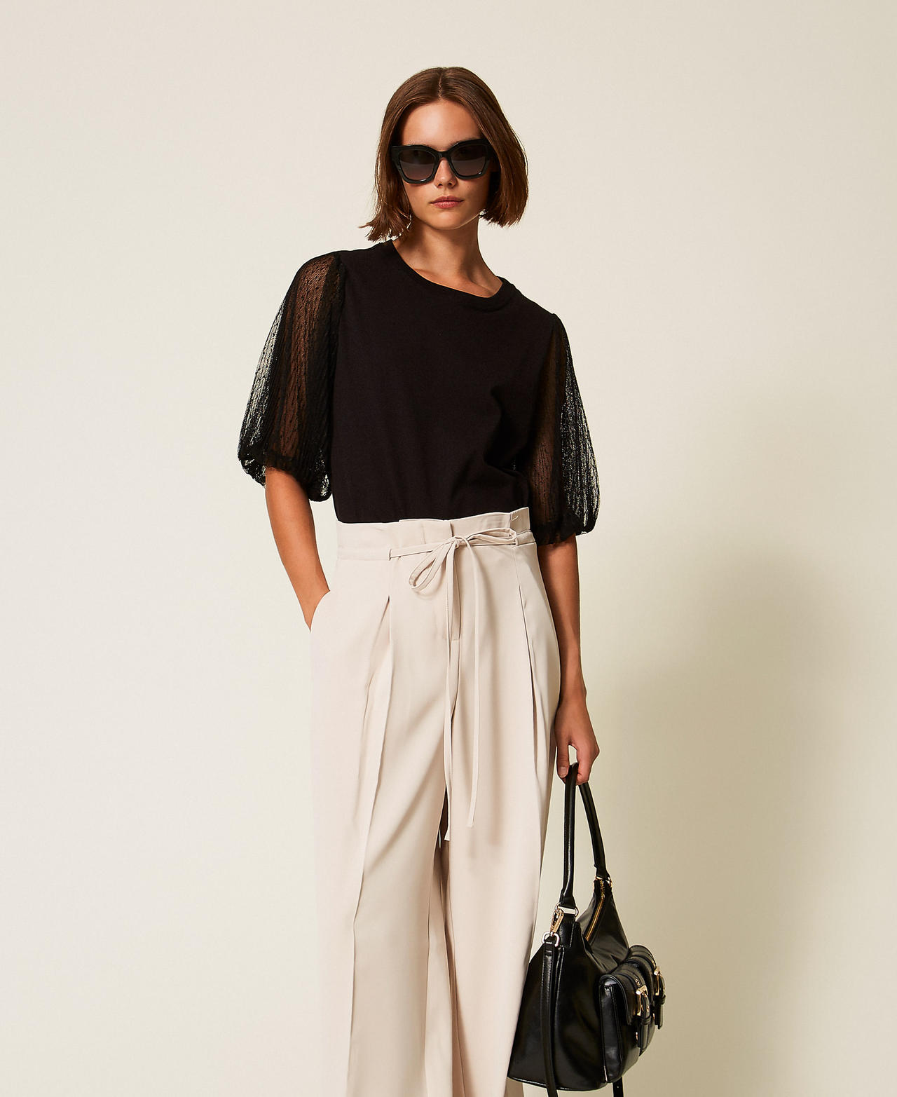 T-shirt avec manches en tulle Noir Femme 252TT2310_00006_01