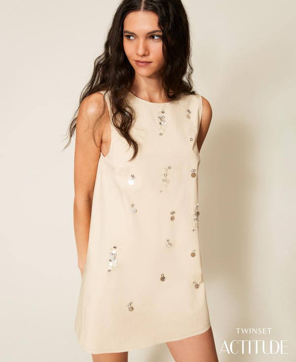 Short poplin dress with embroidery