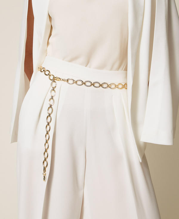 Chain belt with Oval T