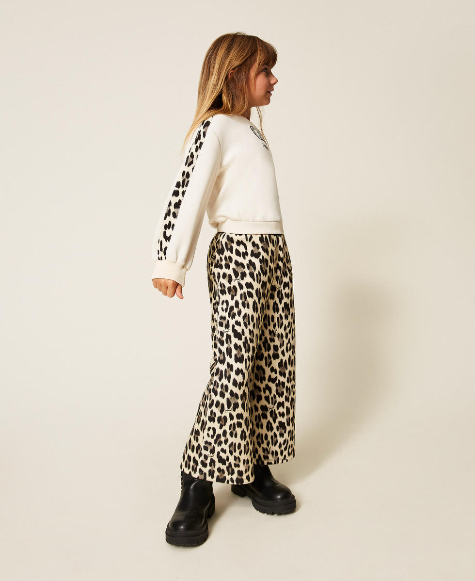 Felpa baby con Oval T e pantaloni stampati Bicolor Bianco "Papiro" / Stampa Leopardata Bambina 252GB211A_12740_02