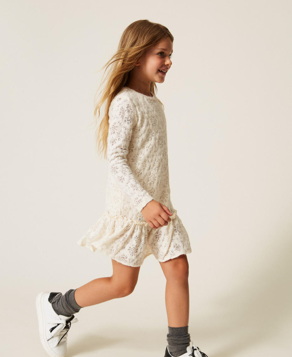 Kurzes Babykleid aus Spitze Wei&szlig; Schnee M&auml;dchen 262GB2121_00282_01