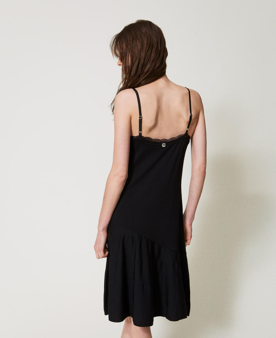 Midistrickkleid mit Spitze Schwarz Frau 251AX3020_00006_03