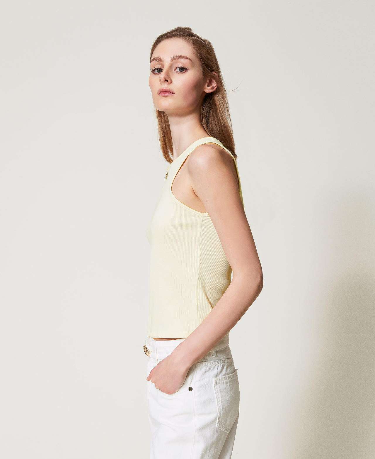 Top fitted a costine con Oval T Vanilla Donna 251TP2550_12143_02