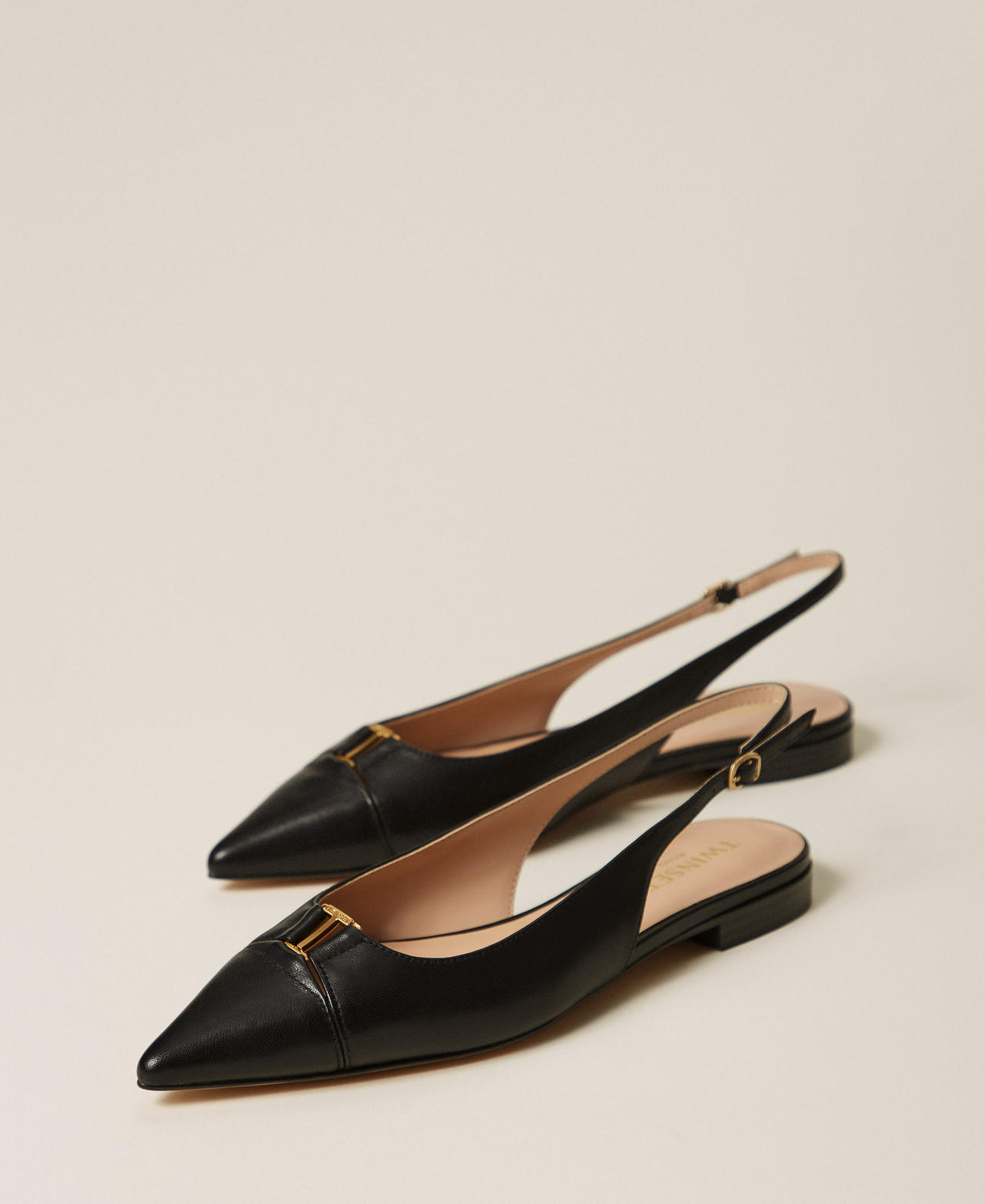 Slingback-Ballerina aus Leder Schwarz Frau 261TCP036_00006_02