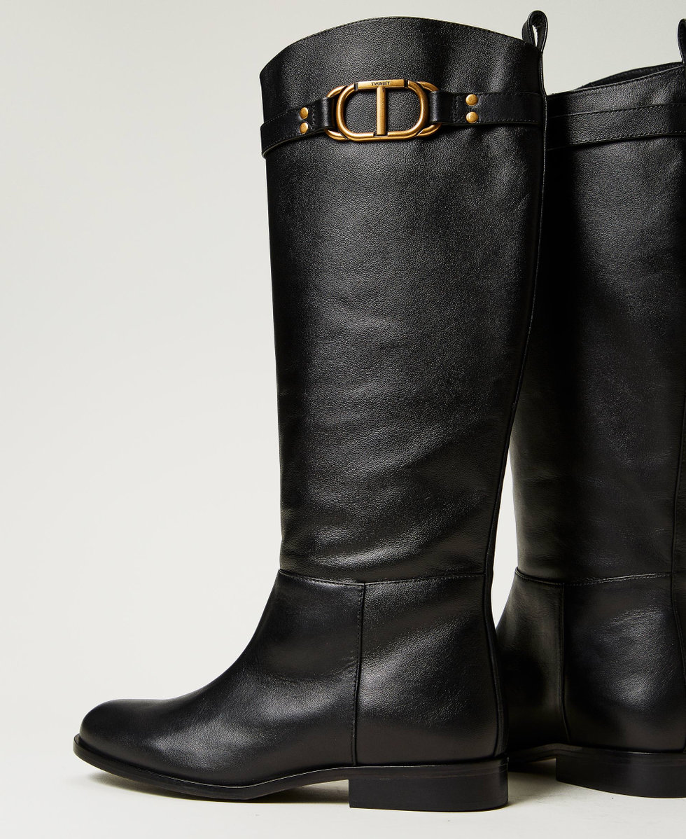 High leather boots with Oval T