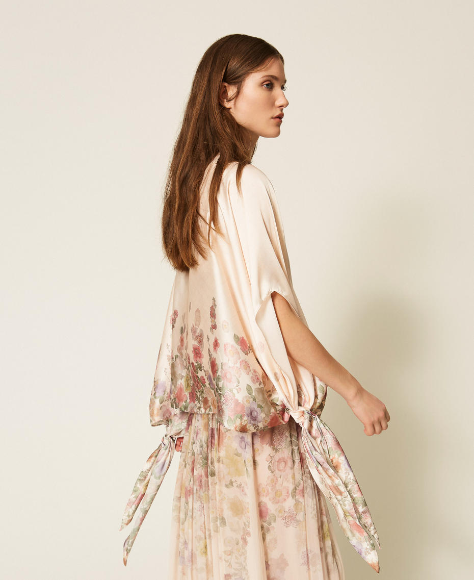 Printed poncho with side ties Wildflowers Pastel Colour Print Woman 261TO5110_13588_03
