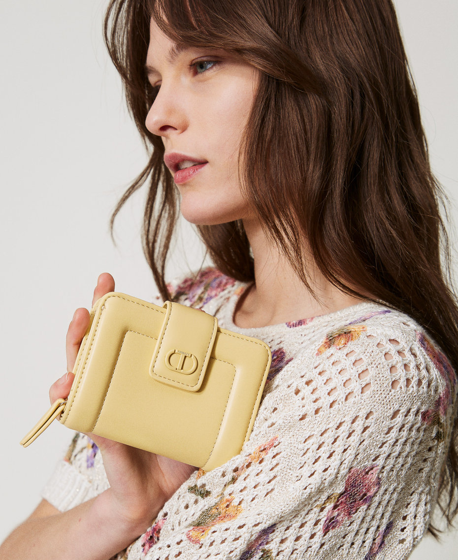 Zip around wallet with Oval T Pale Yellow Woman 251TB7236_12144_0T