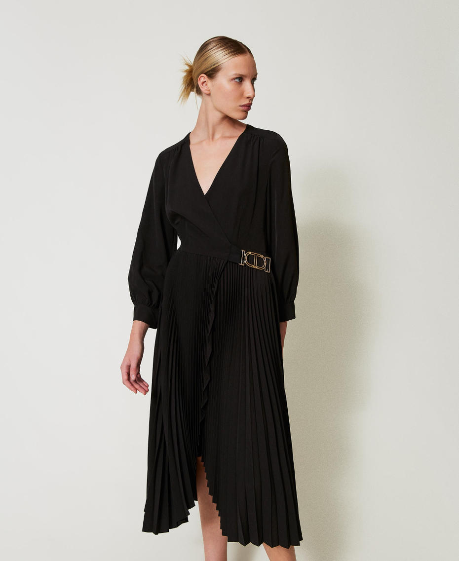 Pleated cr&ecirc;pe de Chine midi dress Black Woman 251TP2420_00006_01