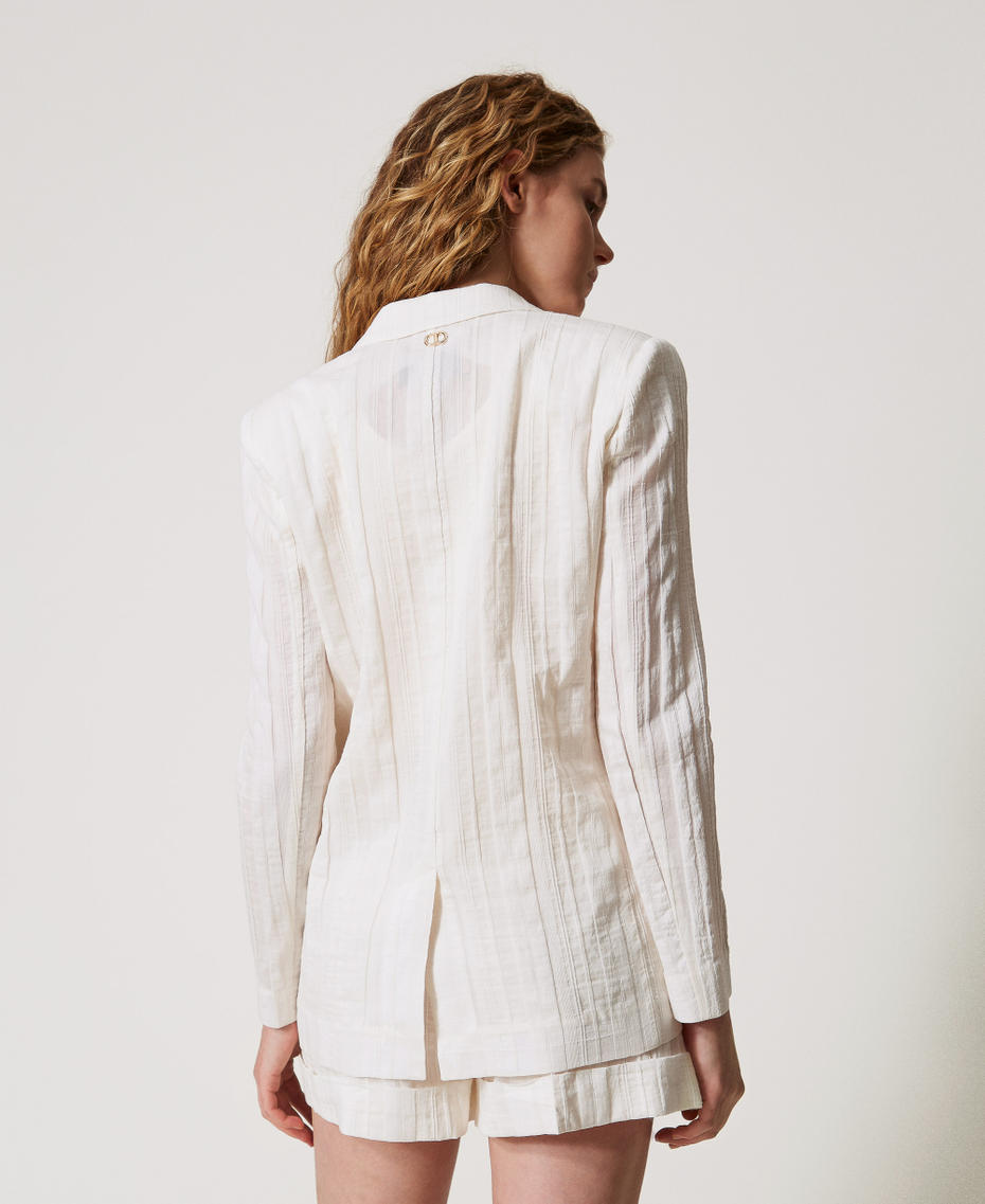 Blazer en lin m&eacute;lang&eacute; ray&eacute; Blanc Neige Femme 251TT2140_00282_03