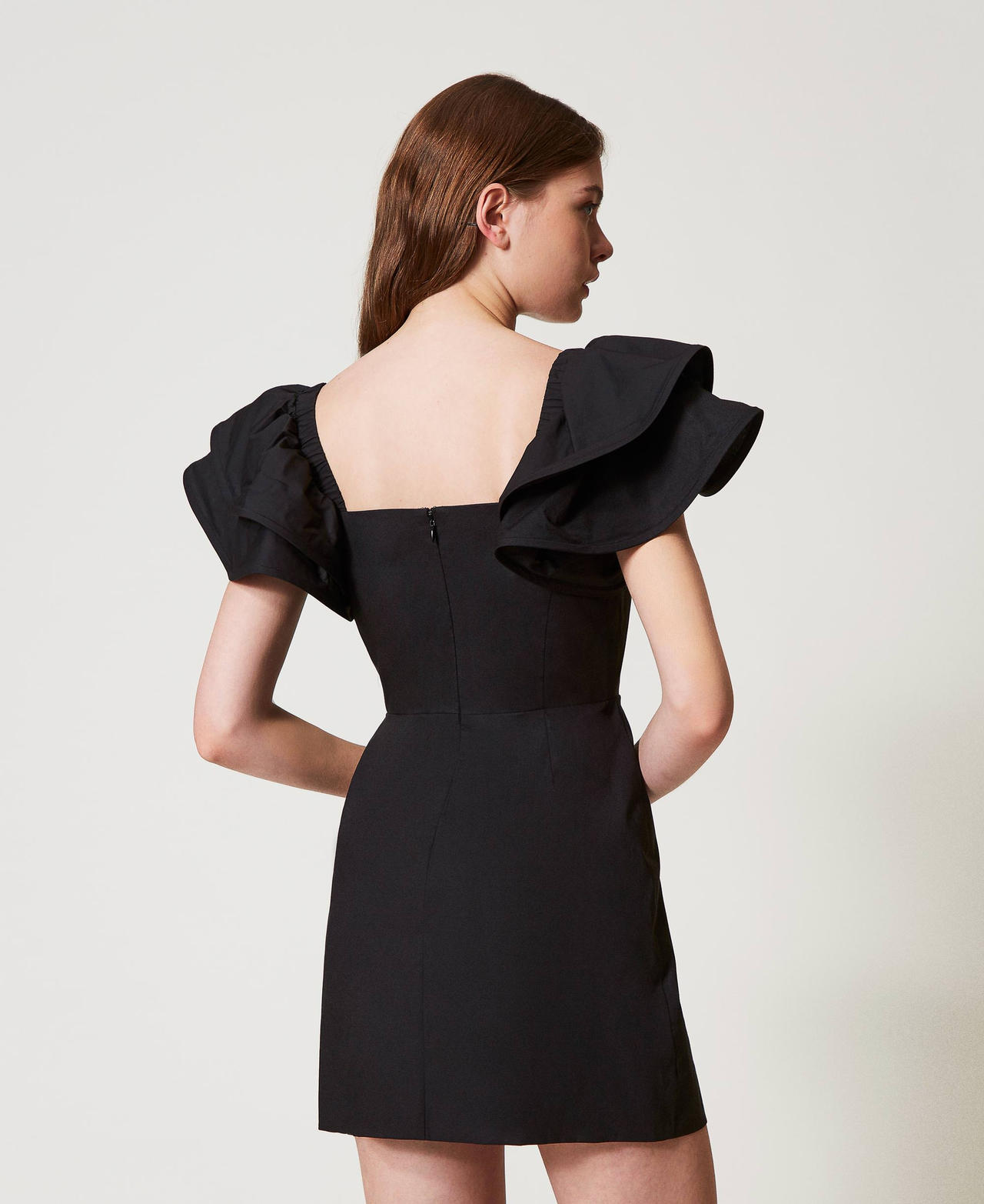 Fitted dress with flounce sleeves Black Woman 251AP2309_00006_02