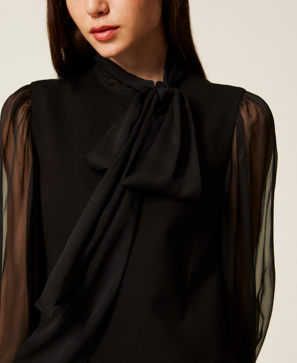 Robe courte avec col lavalli&egrave;re Noir Femme 252AT2211_00006_04