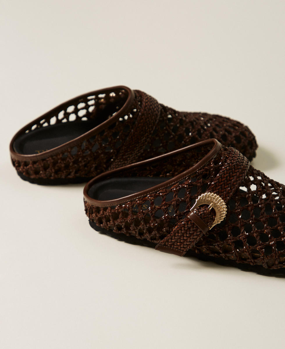 Slide-Sandale in Flechtoptik Coffee Liqueur Frau 261TGT036_12110_03