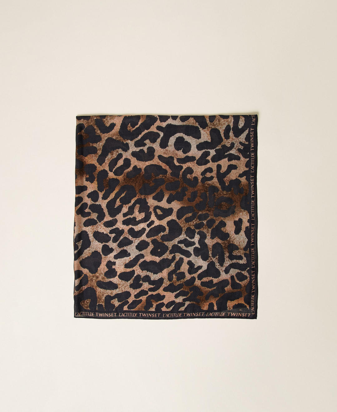 Keffieh avec imprimé animalier