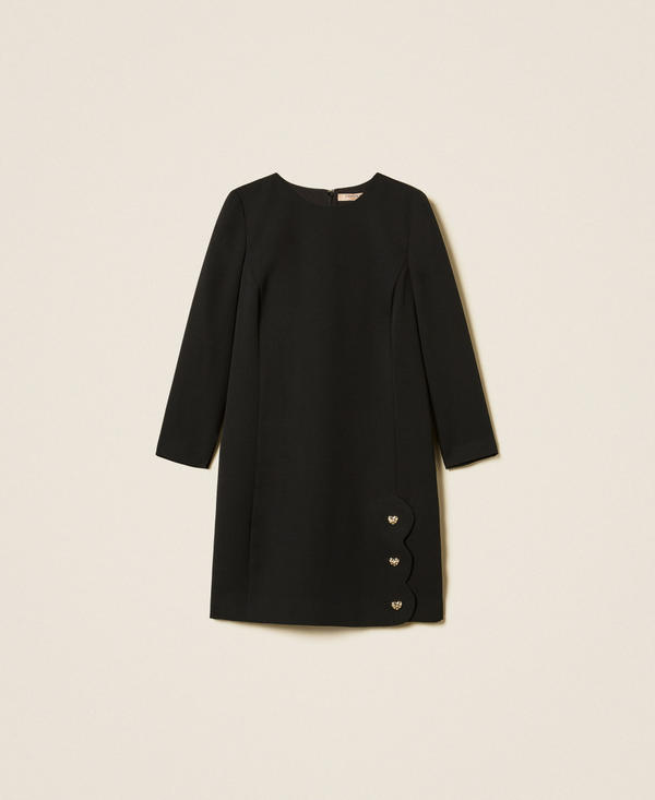 Short cr&ecirc;pe dress with heart-shaped buttons