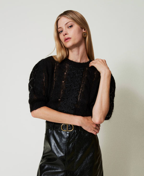 Pull en laine et mohair avec dentelle