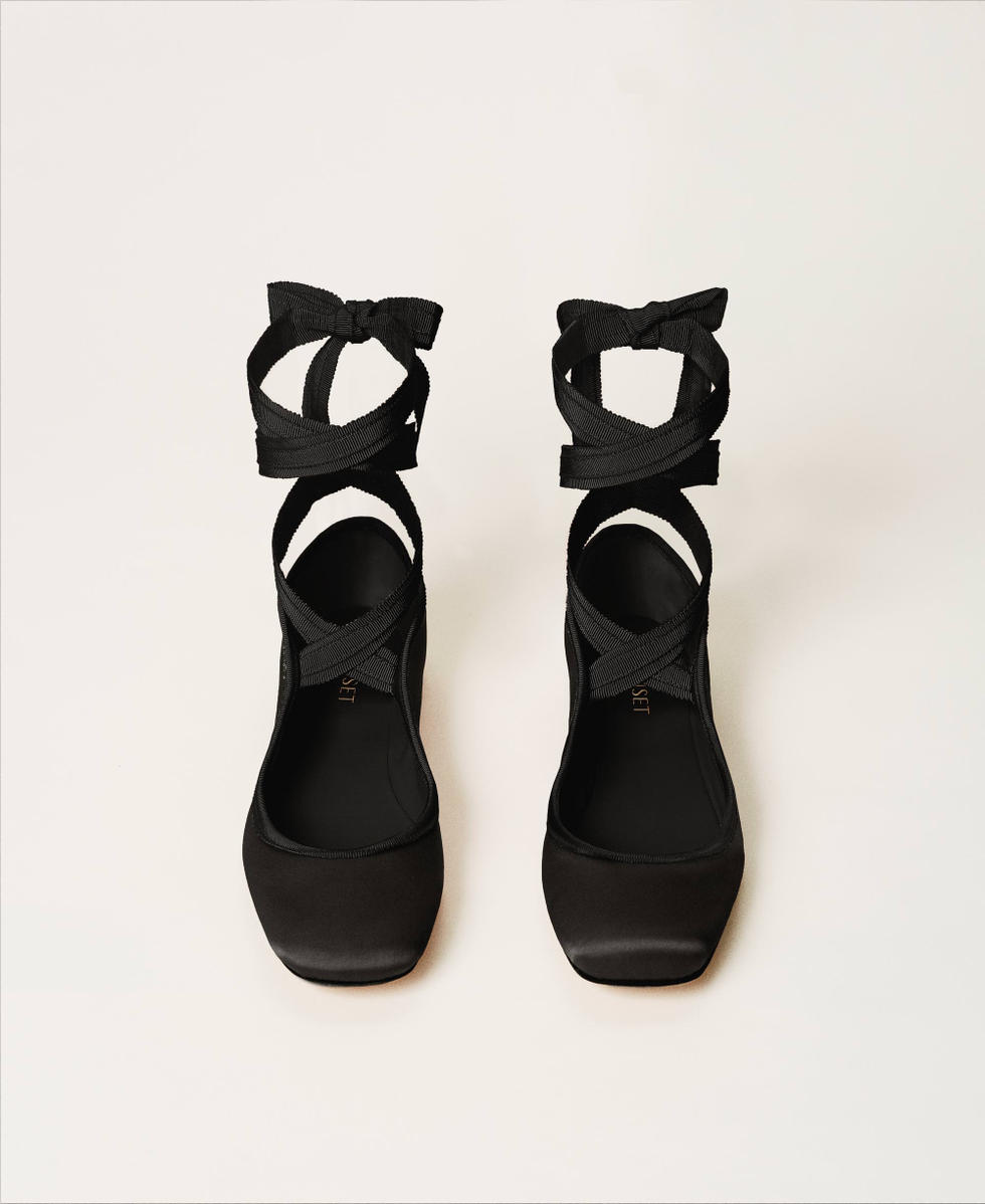 Атласные балетки