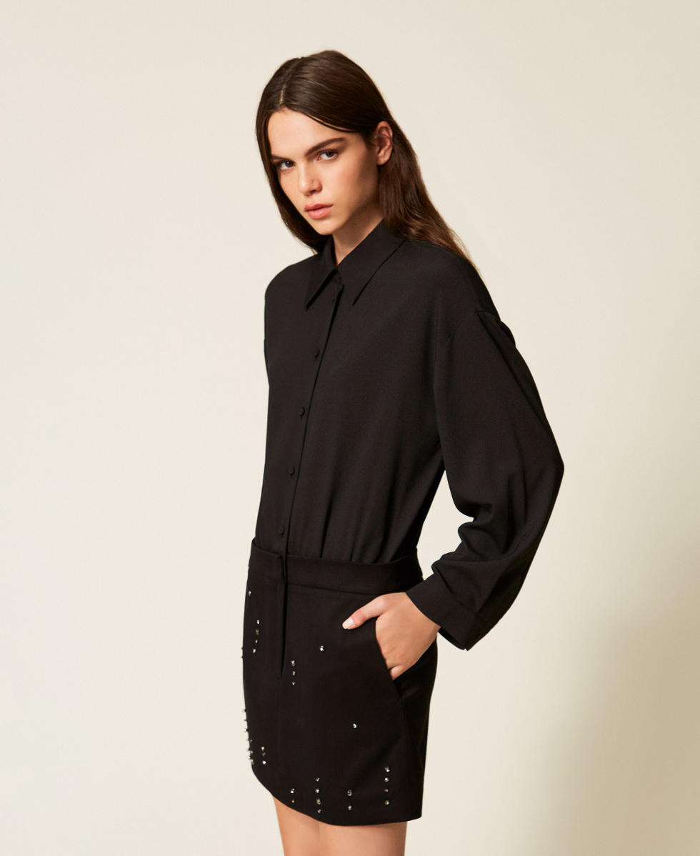 Robe courte avec broderie réalisée à la main Noir Femme 252AT2012_00006_02