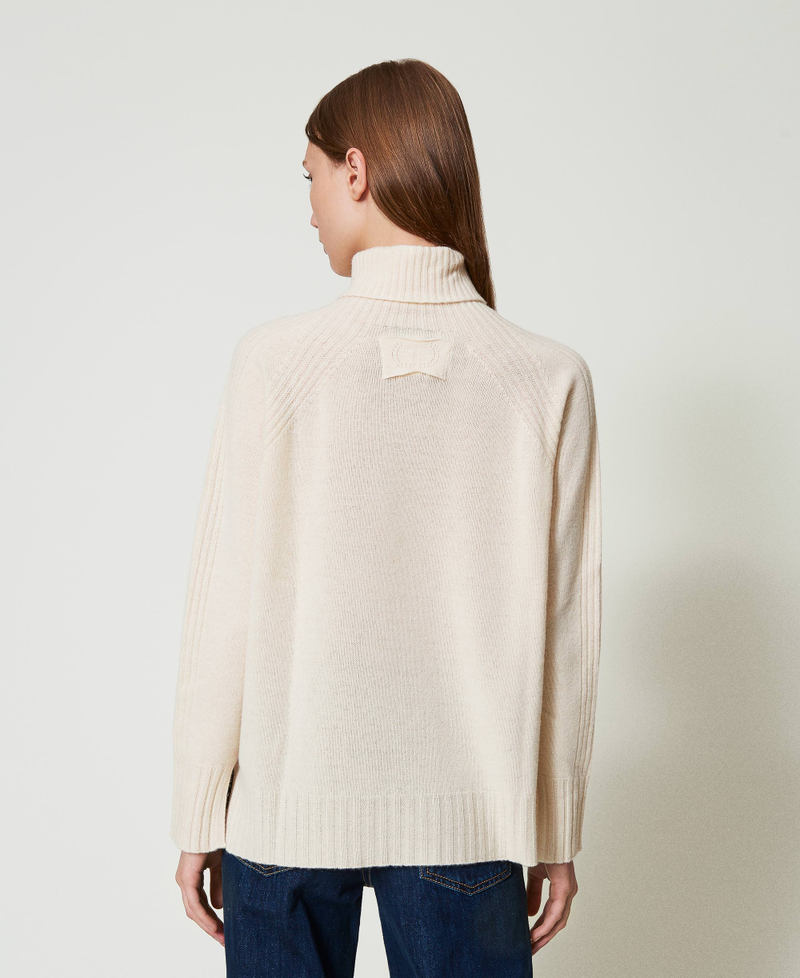 Wool and cashmere blend turtleneck jumper White Snow Woman 242TP3717_00282_03