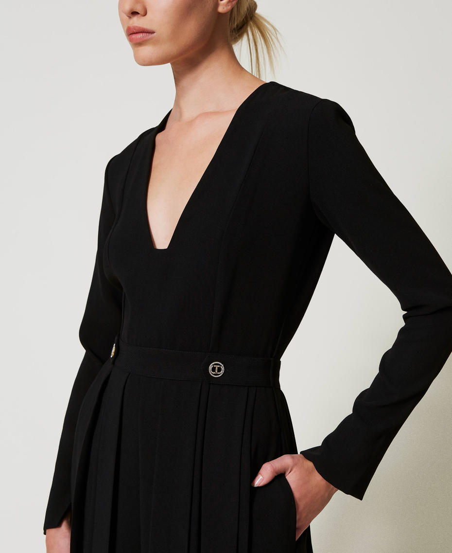 Pleated crêpe jumpsuit with buttons Black Woman 242TT2170_00006_04