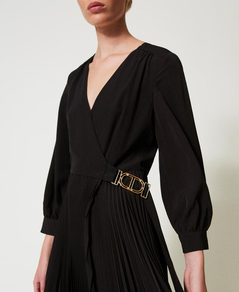 Pleated cr&ecirc;pe de Chine midi dress Black Woman 251TP2420_00006_04