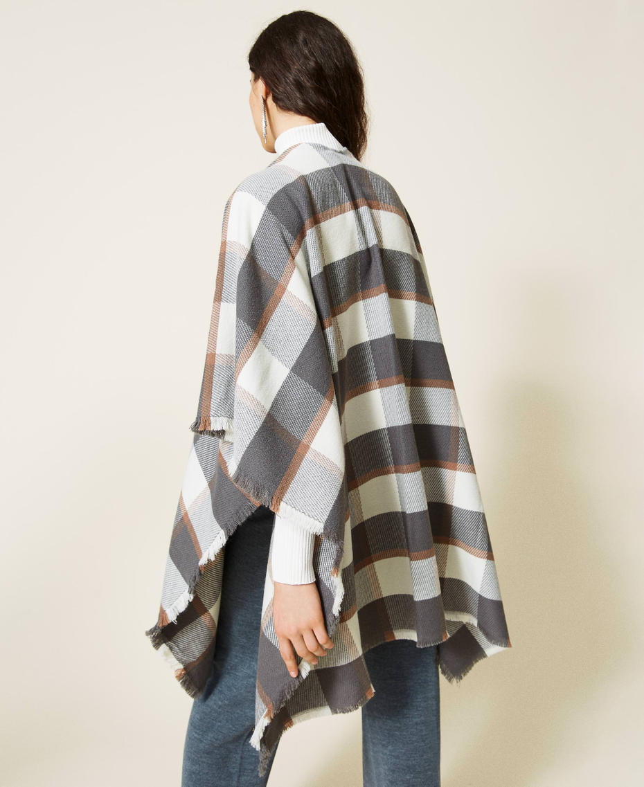 Jacquard chequered wool cloth poncho Grey Marl / &ldquo;Milk&rdquo; White Check Woman 212AA4062-03
