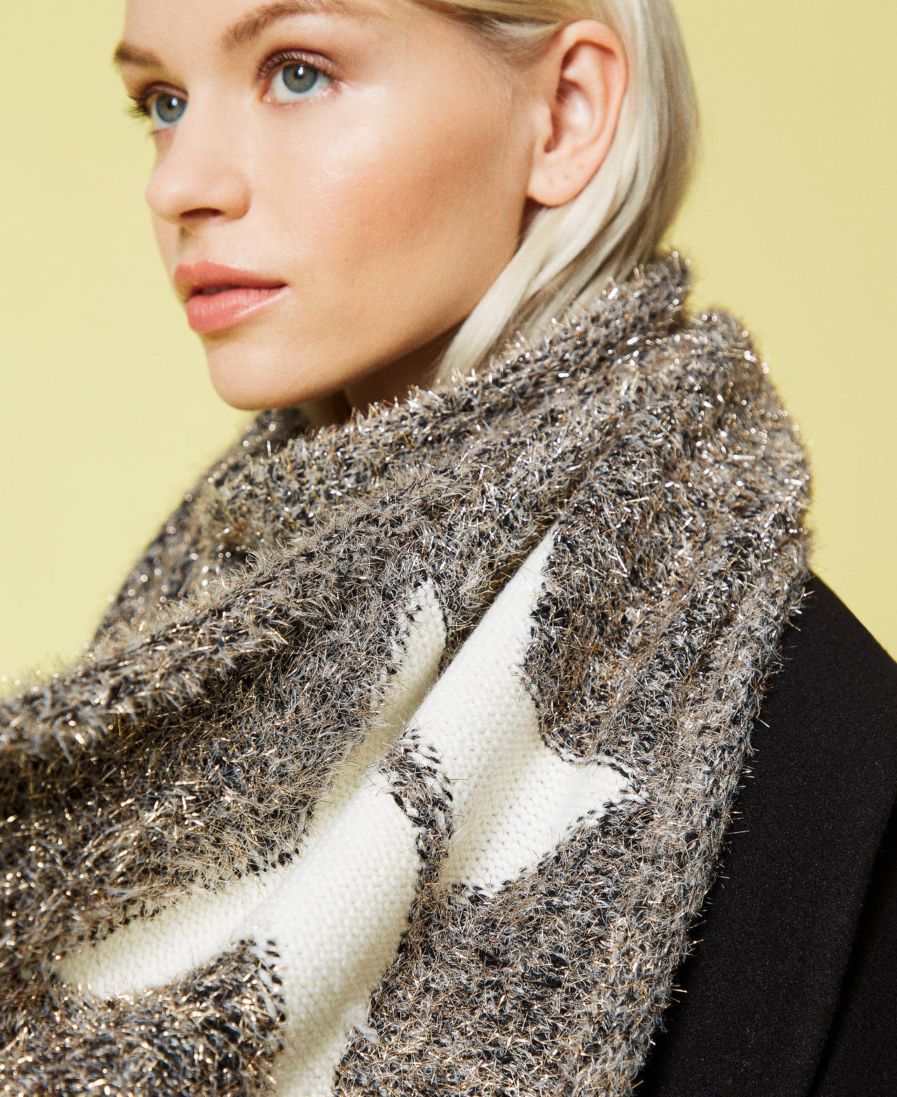 &Eacute;charpe avec &eacute;toile incrust&eacute;e Multicolore Gris Chin&eacute; Lurex Femme 212AO5354-0S