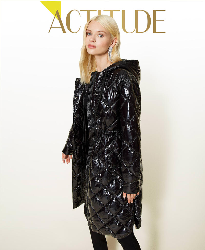 Diamond quilted glossy puffer jacket Black Woman 212AP2011-01