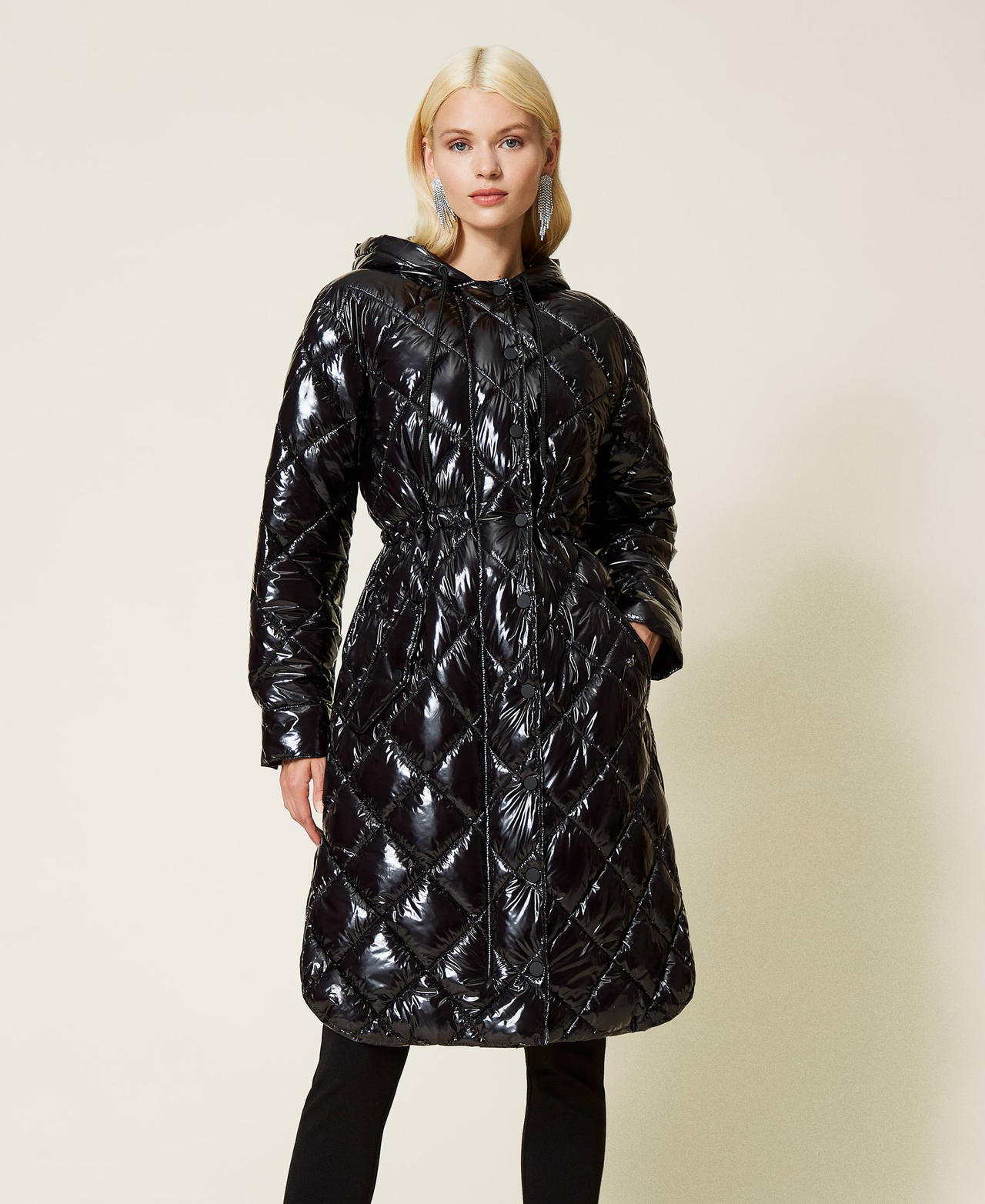 Diamond quilted glossy puffer jacket Black Woman 212AP2011-02