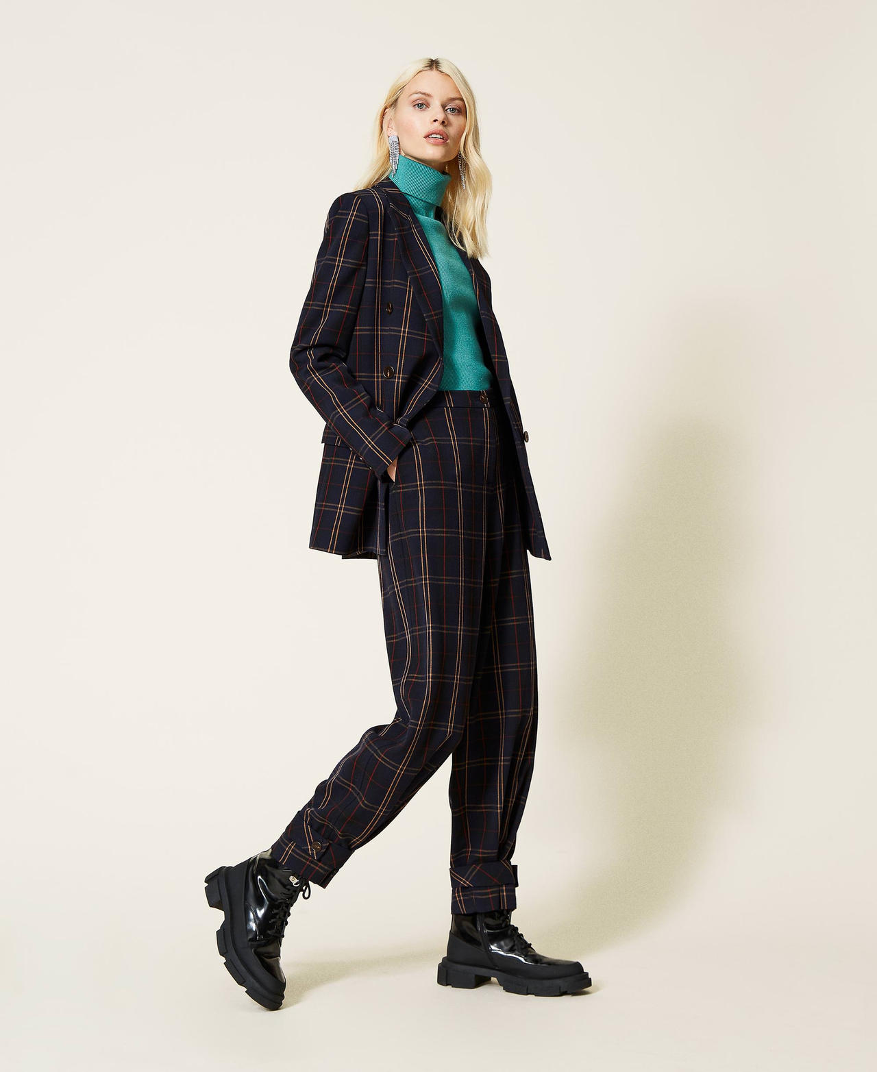 &lsquo;Emerald&rsquo; double breasted blazer &ldquo;Nautical&rdquo; Blue Check Jacquard Woman 212AP2077-02