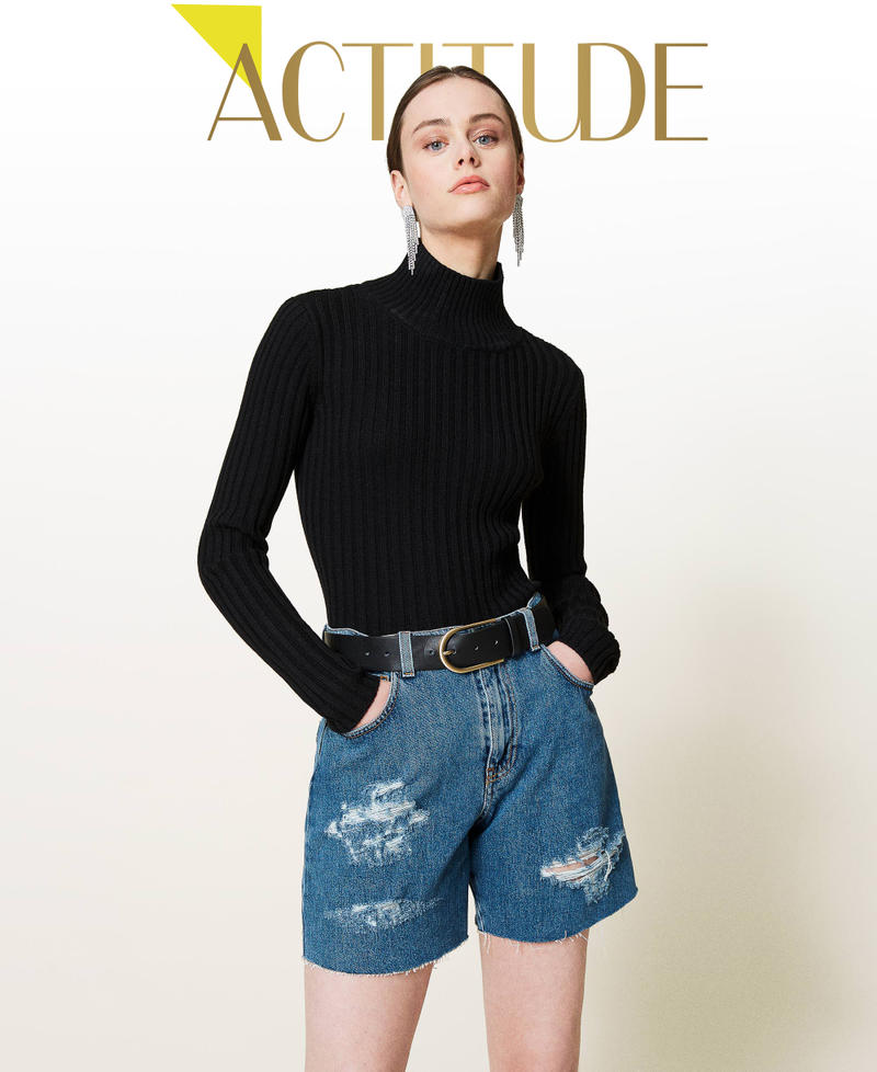 Denim shorts with rips "Mid Denim" Blue Woman 212AP2380-01