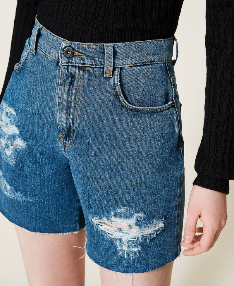 Denim shorts with rips "Mid Denim" Blue Woman 212AP2380-05