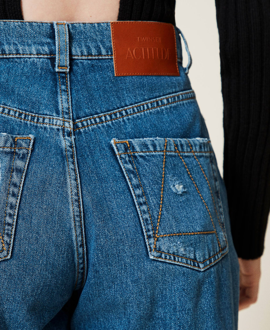 Shorts in jeans con rotture Blu "Denim Medio" Donna 212AP2380-06