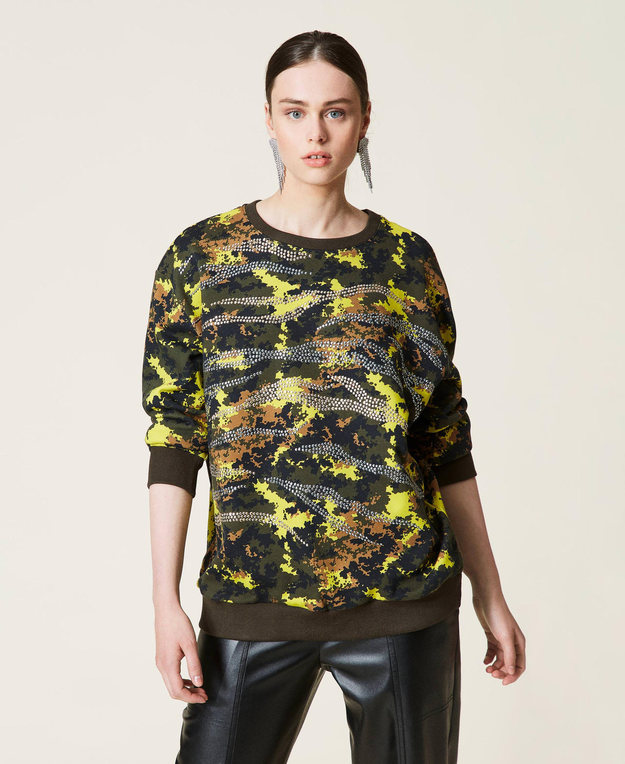 ‘Silver’ camouflage sweatshirt with studs Mimetic Green Print Woman 212AP2460-02
