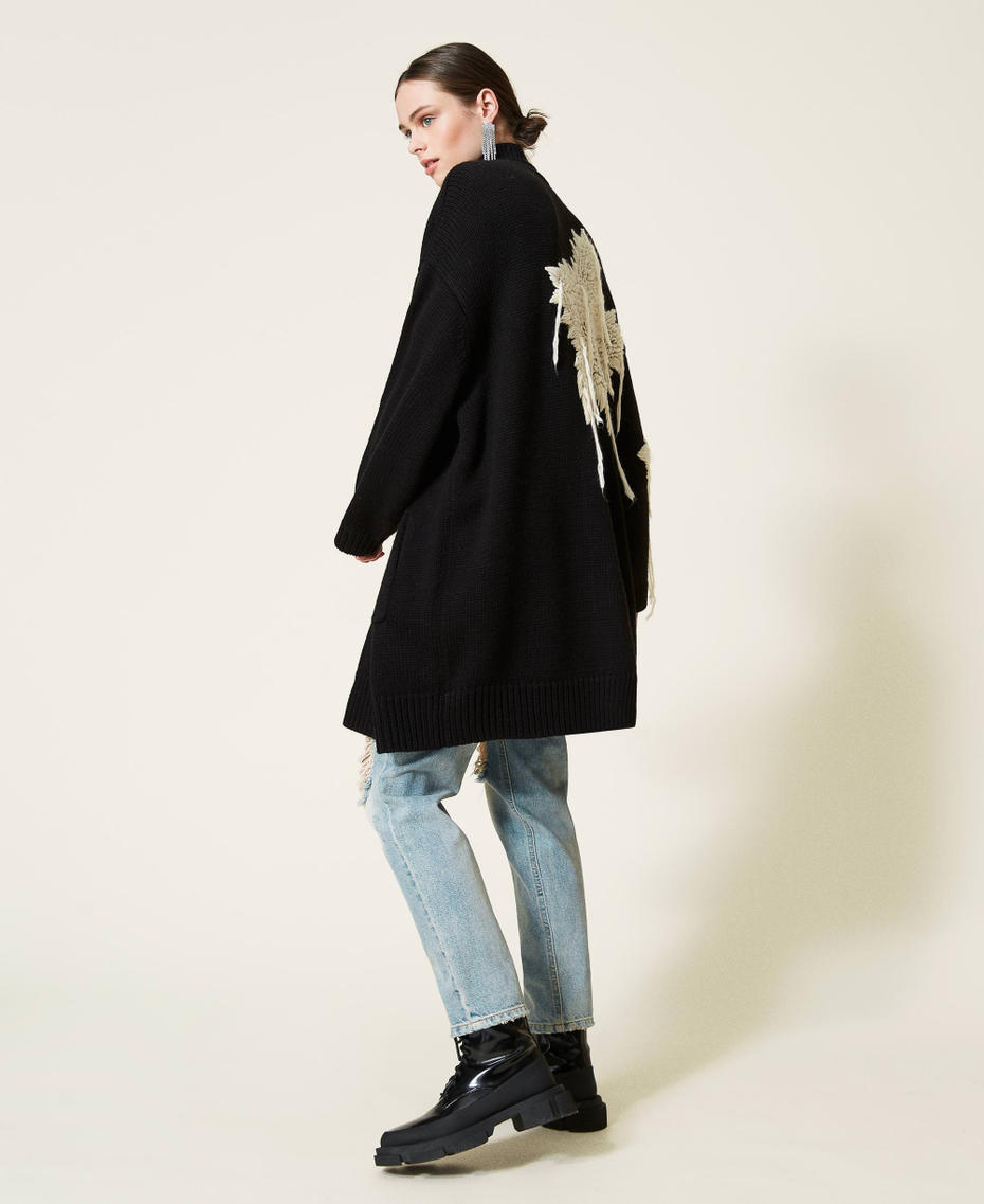 Трикотажное пальто с вышивкой в виде звезд Двухцветный Черный/Белый "Морская соль" женщина 212AP3182-03