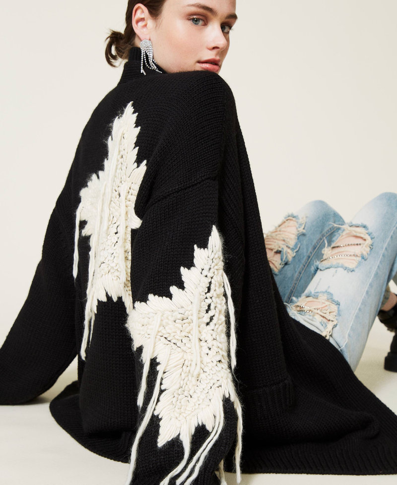 Knit cat with star embroidery Two-tone Black / &ldquo;Sea Salt&rdquo; White Woman 212AP3182-05