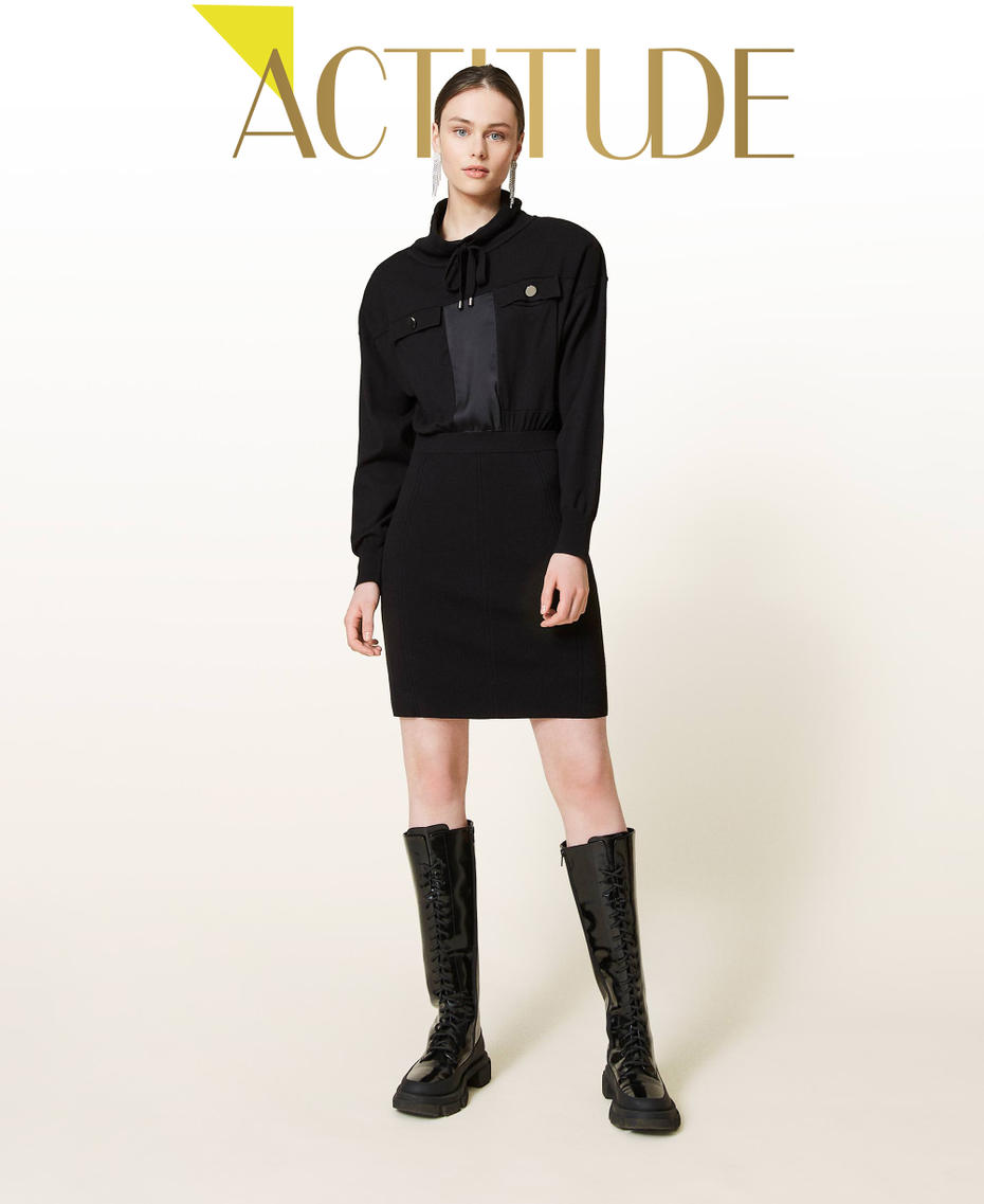 Strickkleid mit Satineins&auml;tzen Schwarz Frau 212AP3191-01