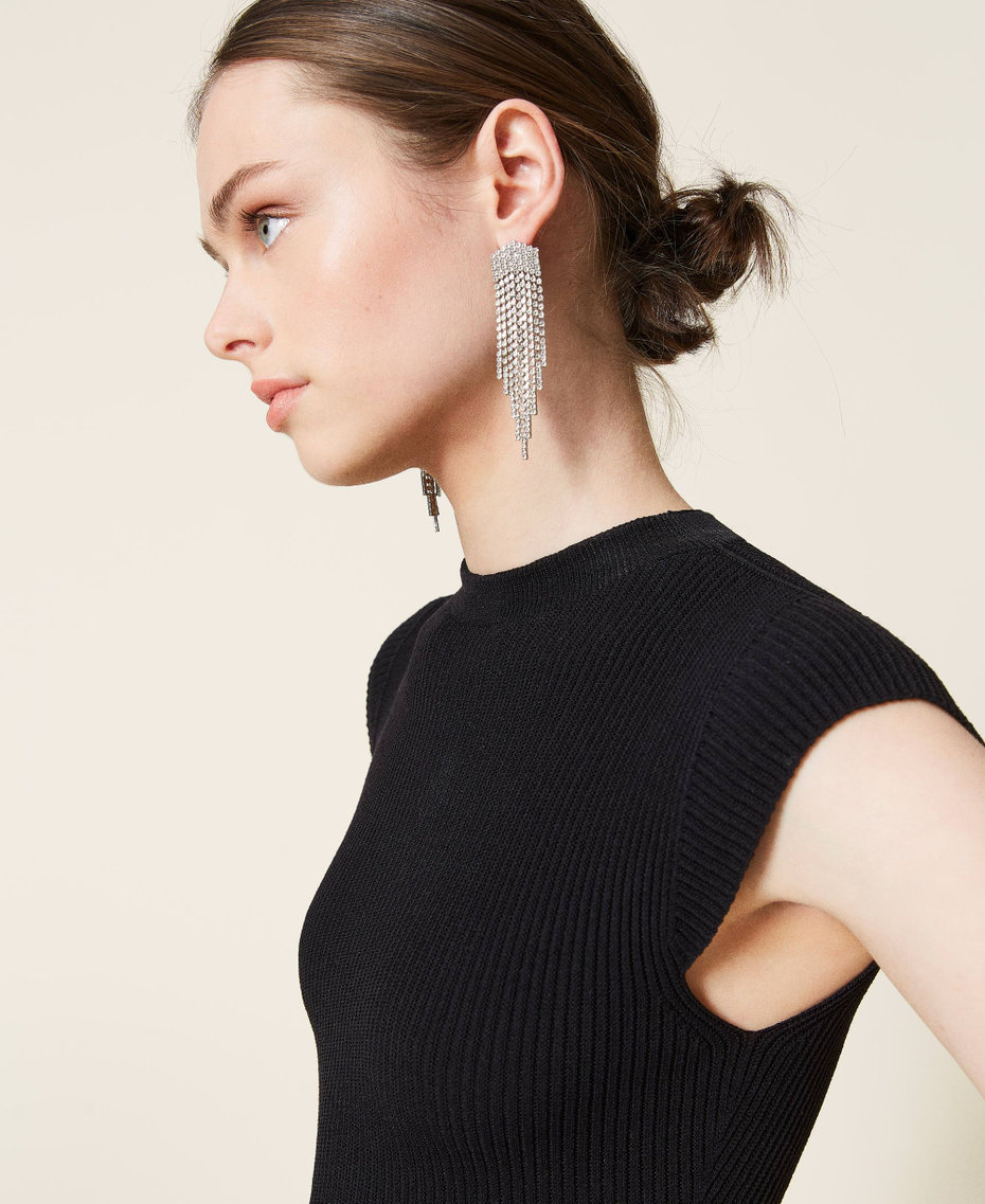 Geripptes Kleid mit Faltenrock Schwarz Frau 212AP3280-05