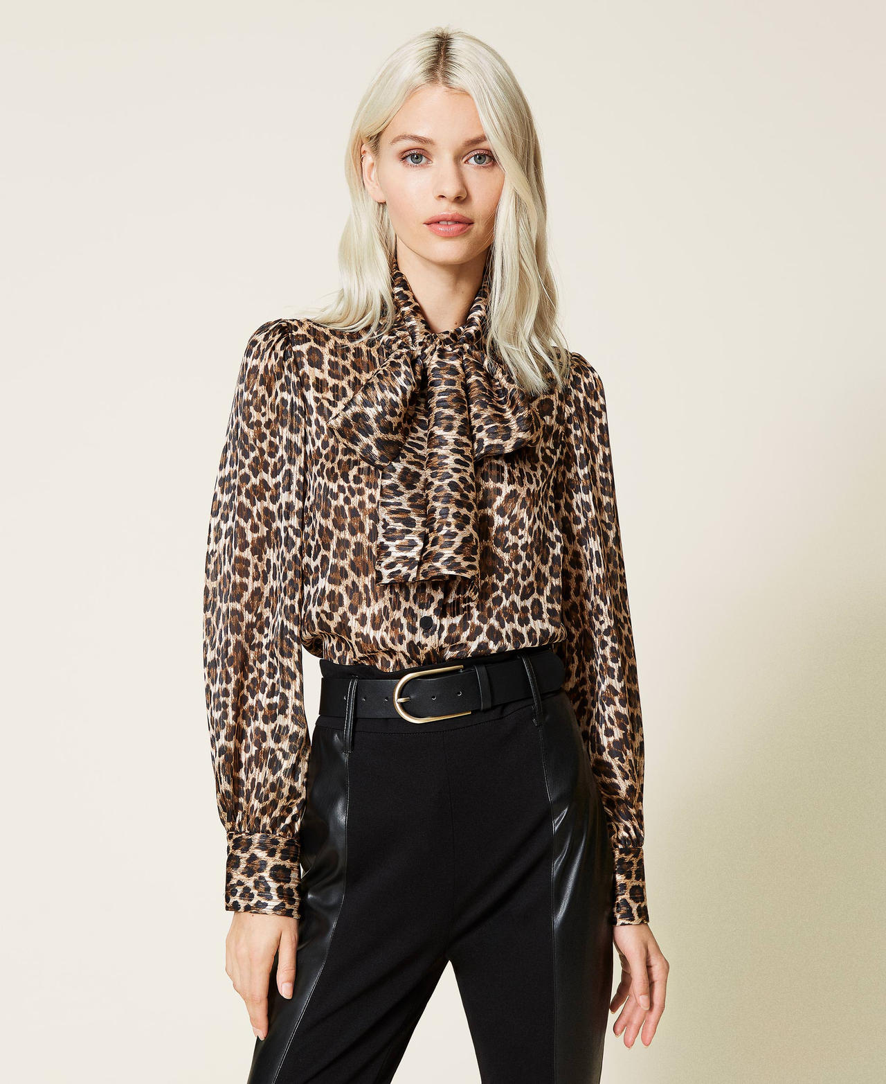 Жаккардовая рубашка с люрексом и животным принтом Набивной Леопард женщина 212AT2150-02