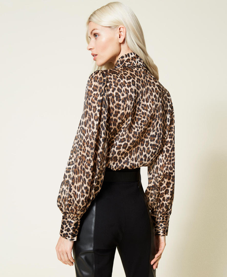 Жаккардовая рубашка с люрексом и животным принтом Набивной Леопард женщина 212AT2150-04
