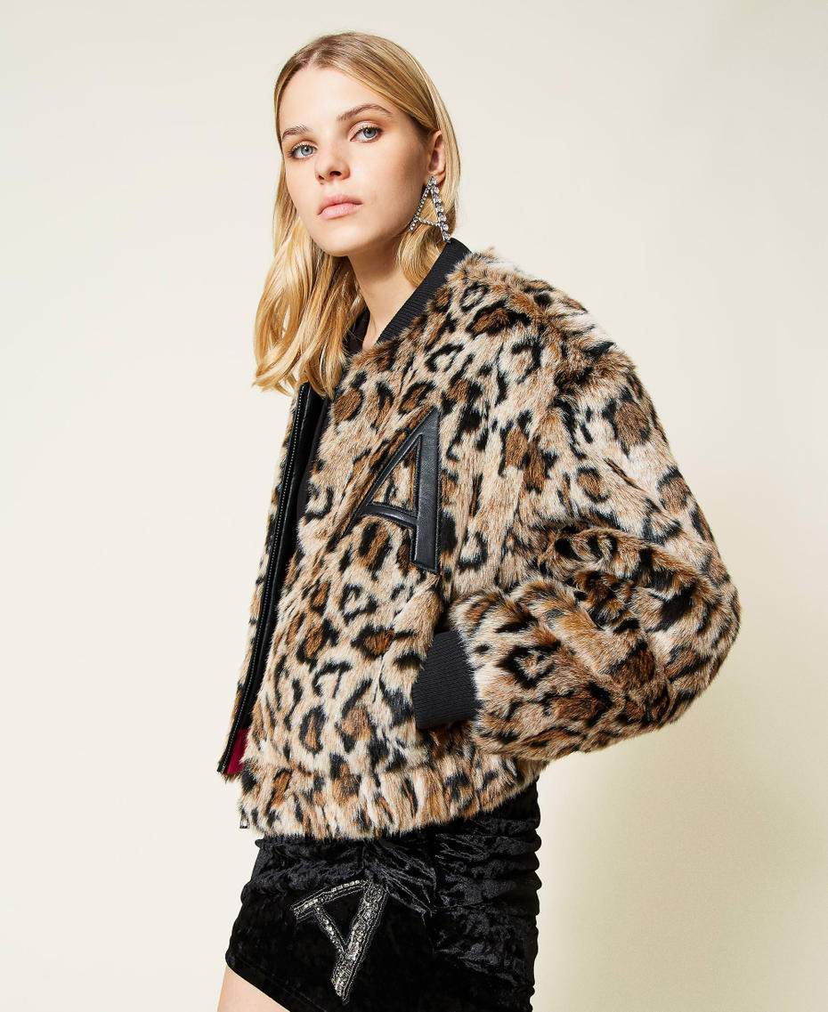 &lsquo;Amber&rsquo; animal print jacquard bomber jacket Jaguar Print Woman 212AT2170-03