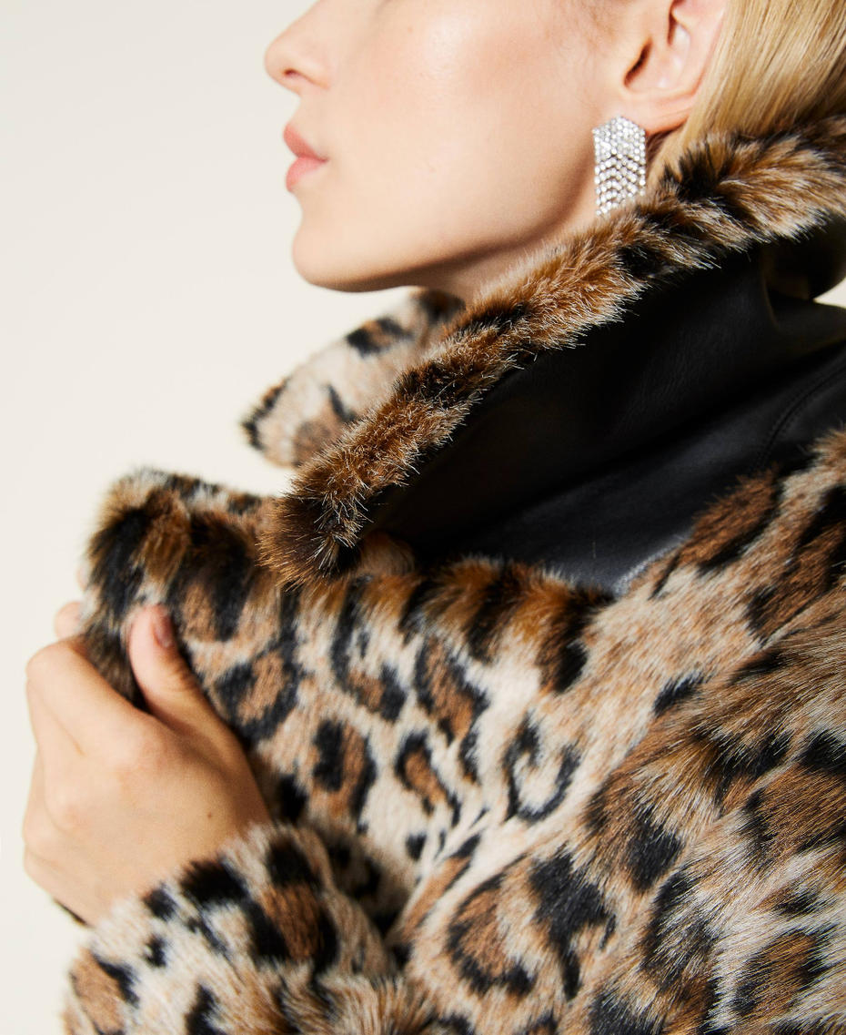 &lsquo;Amber&rsquo; animal print jacquard coat Jaguar Print Woman 212AT2171-05