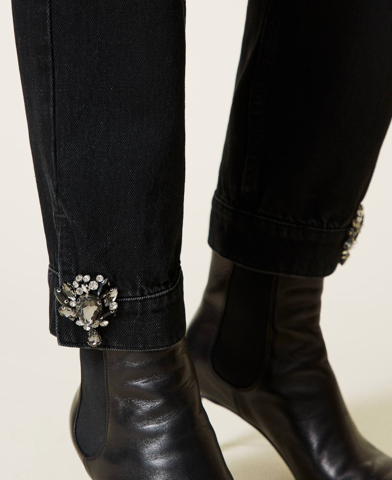 Джинсы Diamond с ювелирными патчами Черный Деним женщина 212AT2181-06