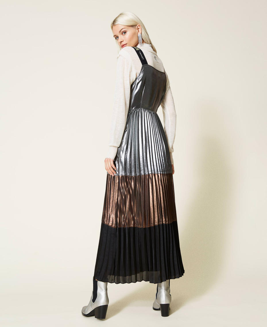Laminated georgette long dress &ldquo;Mou&rdquo; Beige / &ldquo;Metal Gun&rdquo; Grey / Black Woman 212AT2231-05