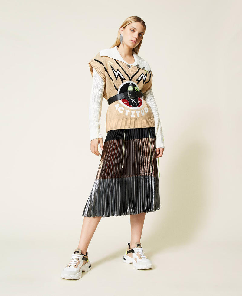 Pleated georgette skirt &ldquo;Mou&rdquo; Beige / &ldquo;Metal Gun&rdquo; Grey / Black Woman 212AT2232-0T