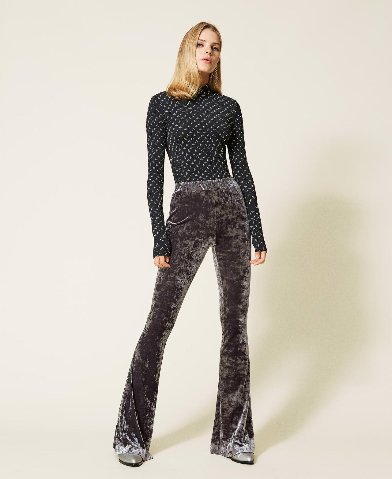 ‘Galena’ velvet trousers “Magnet” Grey Woman 212AT2352-02