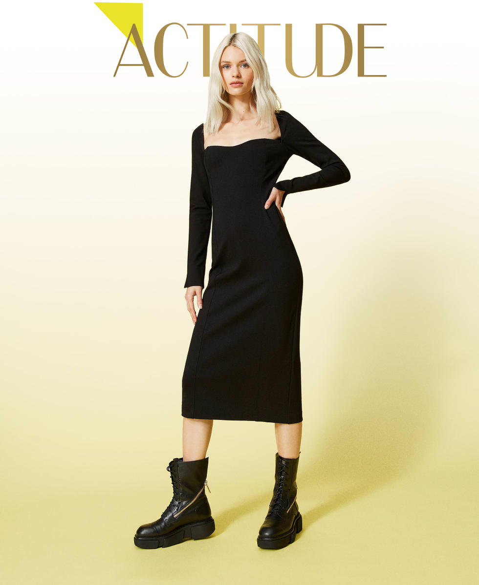 Figurbetontes Kleid mit Herzausschnitt Schwarz Frau 212AT2410-01