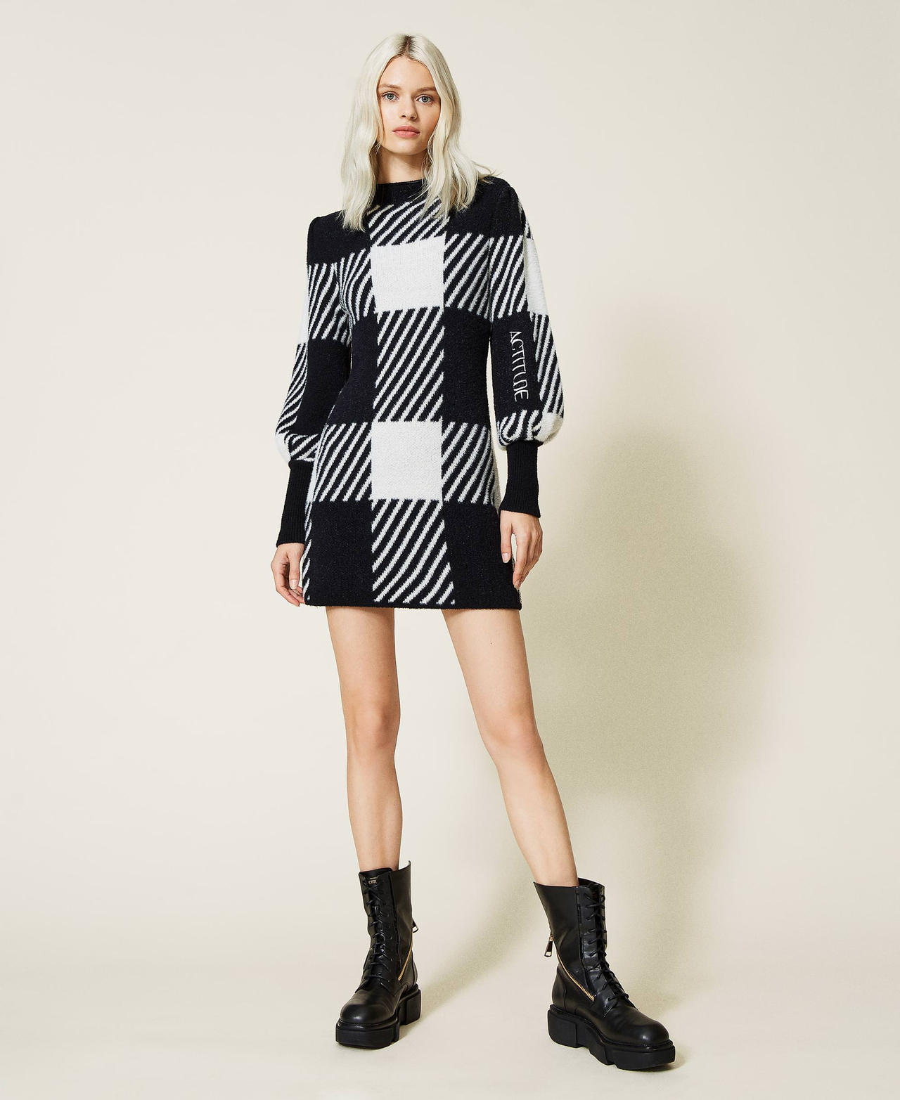Chequered jacquard dress Black / Mother of Pearl Check Jacquard Woman 212AT3041-02